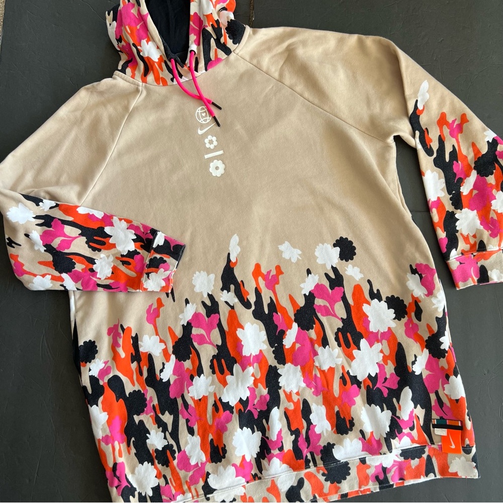 Nike Floral Print Hoodie in Beige, Pink, Orange, Black, White - Picture 14 of 15